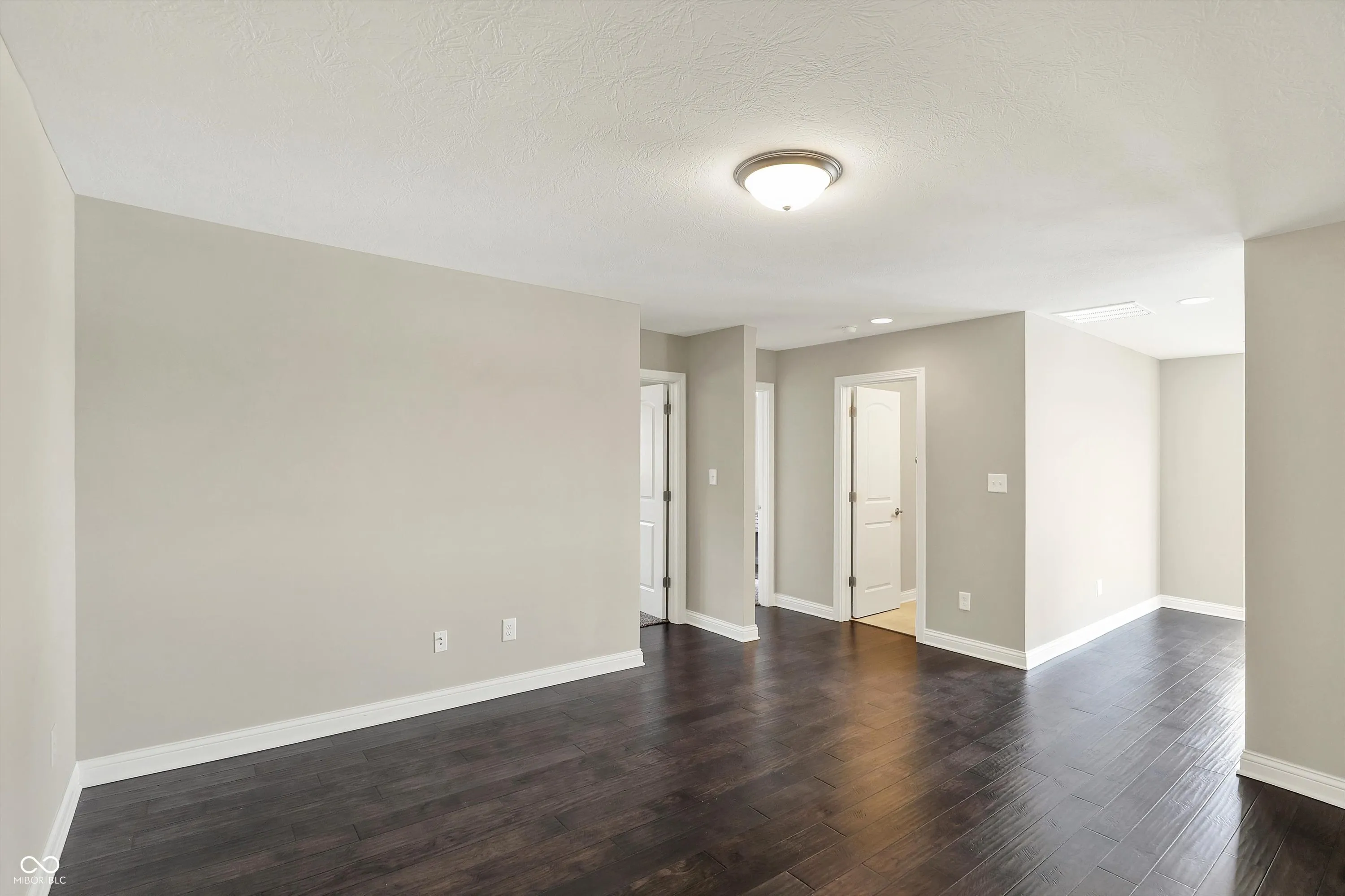 Fishers, Indiana 46037, United States, 3 Bedrooms Bedrooms, ,4 BathroomsBathrooms,Residential,Active,117198