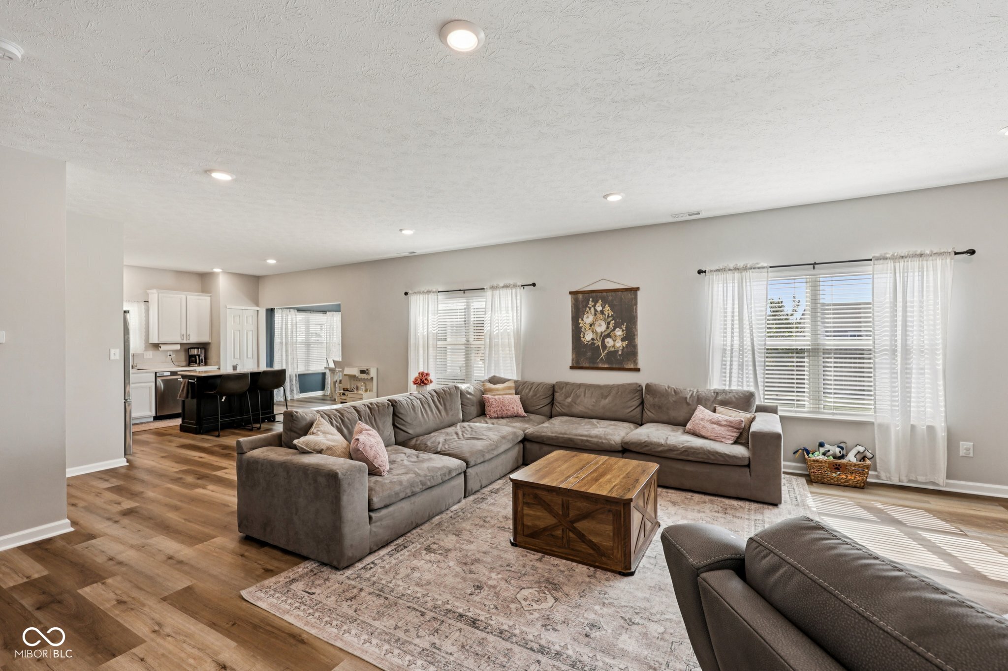 6611 Honeysuckle Way