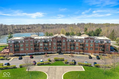 Photo of 20971 Shoreline Court #410, Noblesville, IN 46062 (MLS # 22094733)
