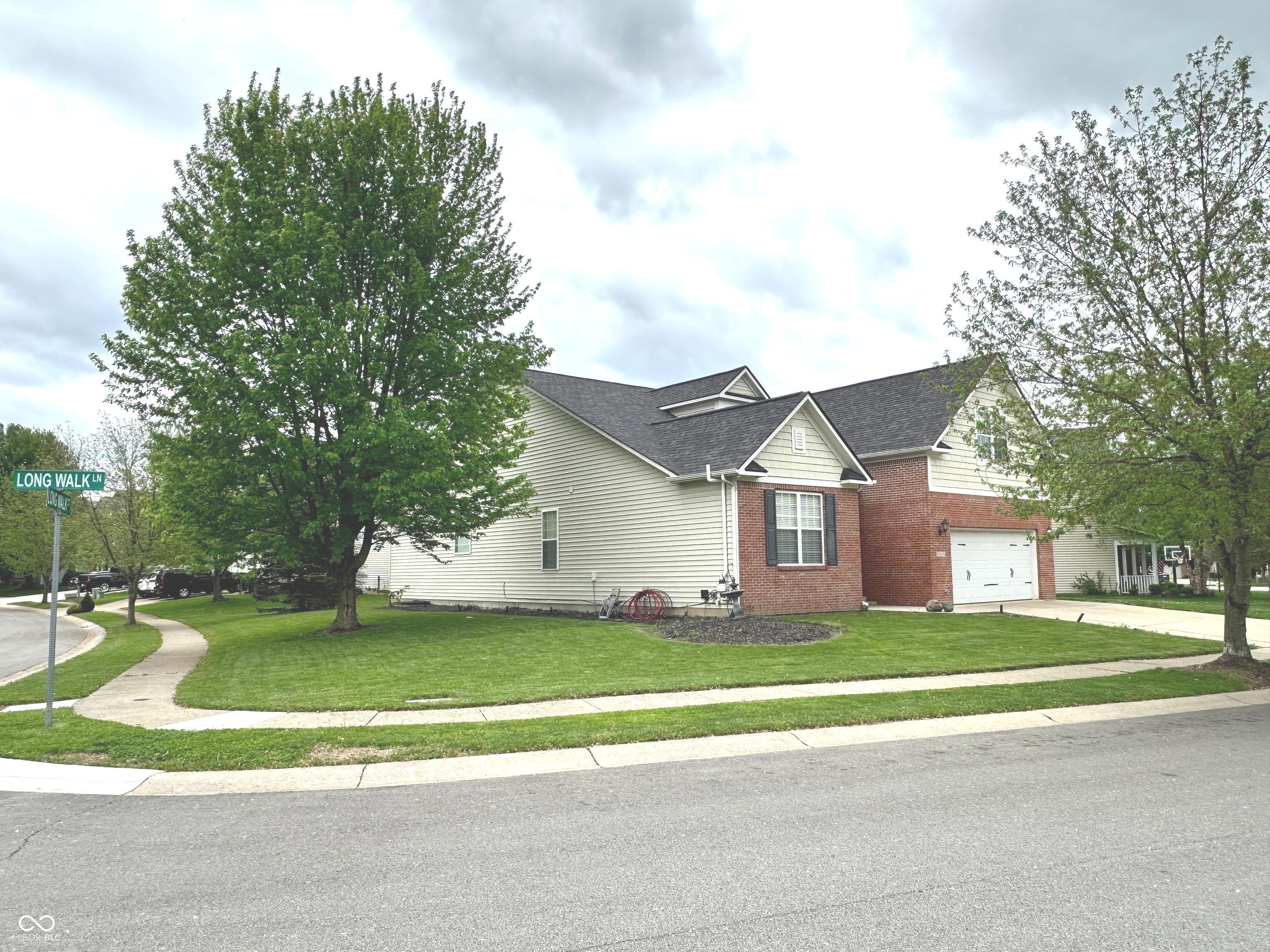 18680 Long Walk Lane