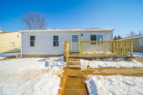 Photo of 830 N 16th Street, IN 47362 (MLS # 22083297)