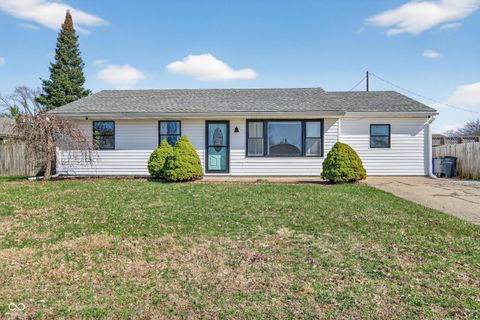 Photo of 106 Dauphine Court, Kokomo, IN 46902 (MLS # 22090183)