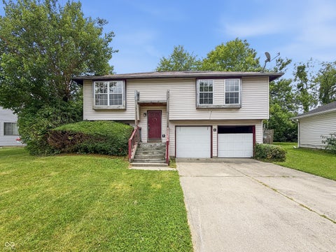 Photo of 3929 Ireland Drive, Indianapolis, IN 46235 (MLS # 22109252)