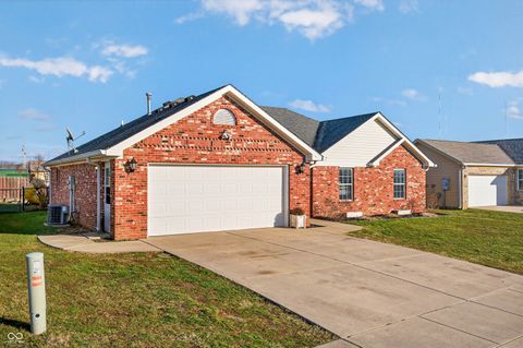 213 Dunn Drive Trafalgar IN 46181