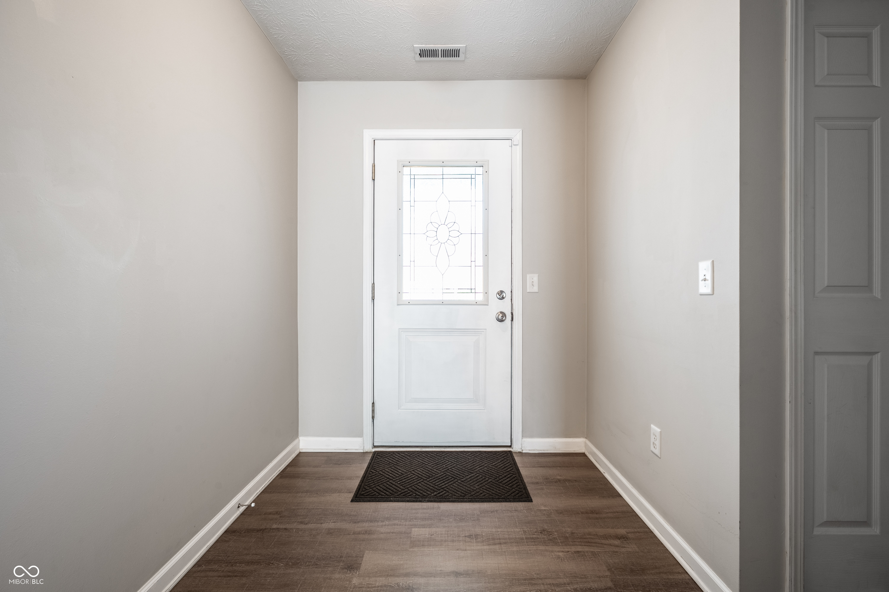 14923 Silver Thorne Way