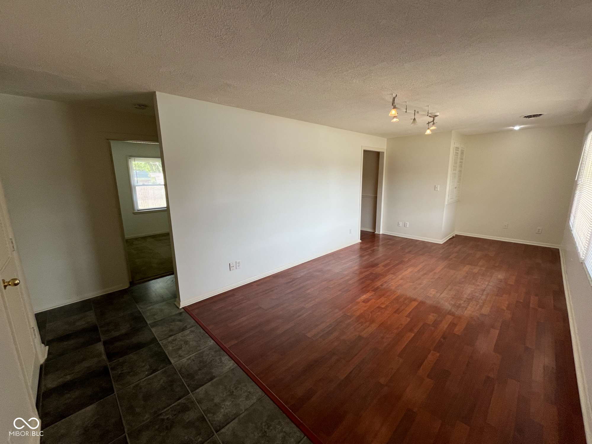 4406 S Madison Avenue