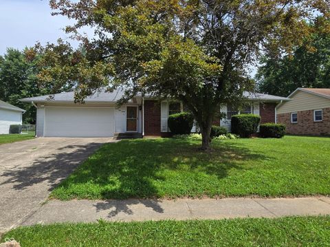 Photo of 3930 Ivory Way, Indianapolis, IN 46237 (MLS # 22112856)