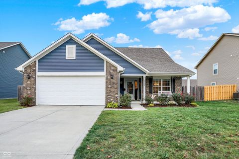 562 N Wyndstone Way Fortville IN 46040