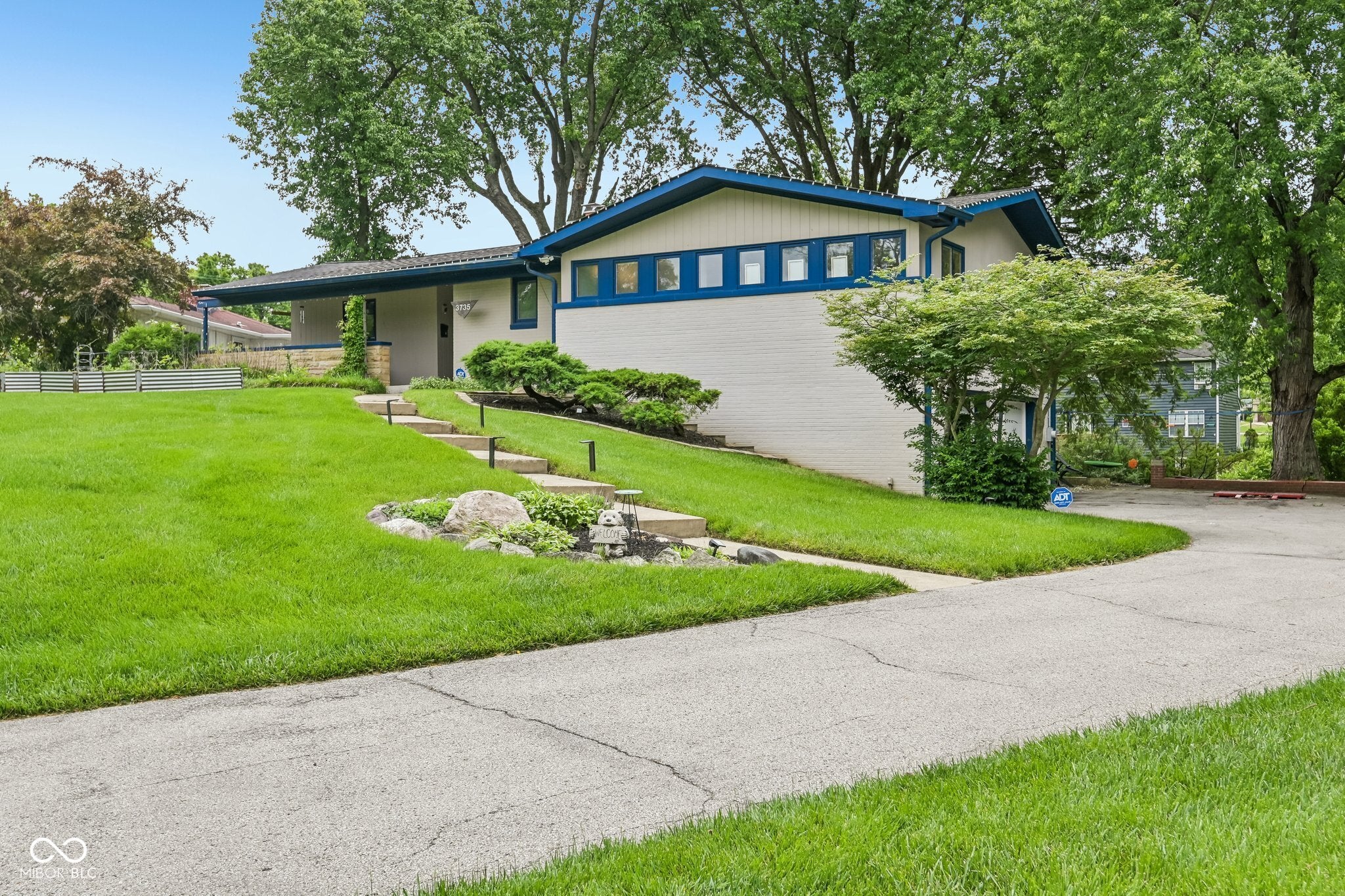 3735 Cheviot Place
