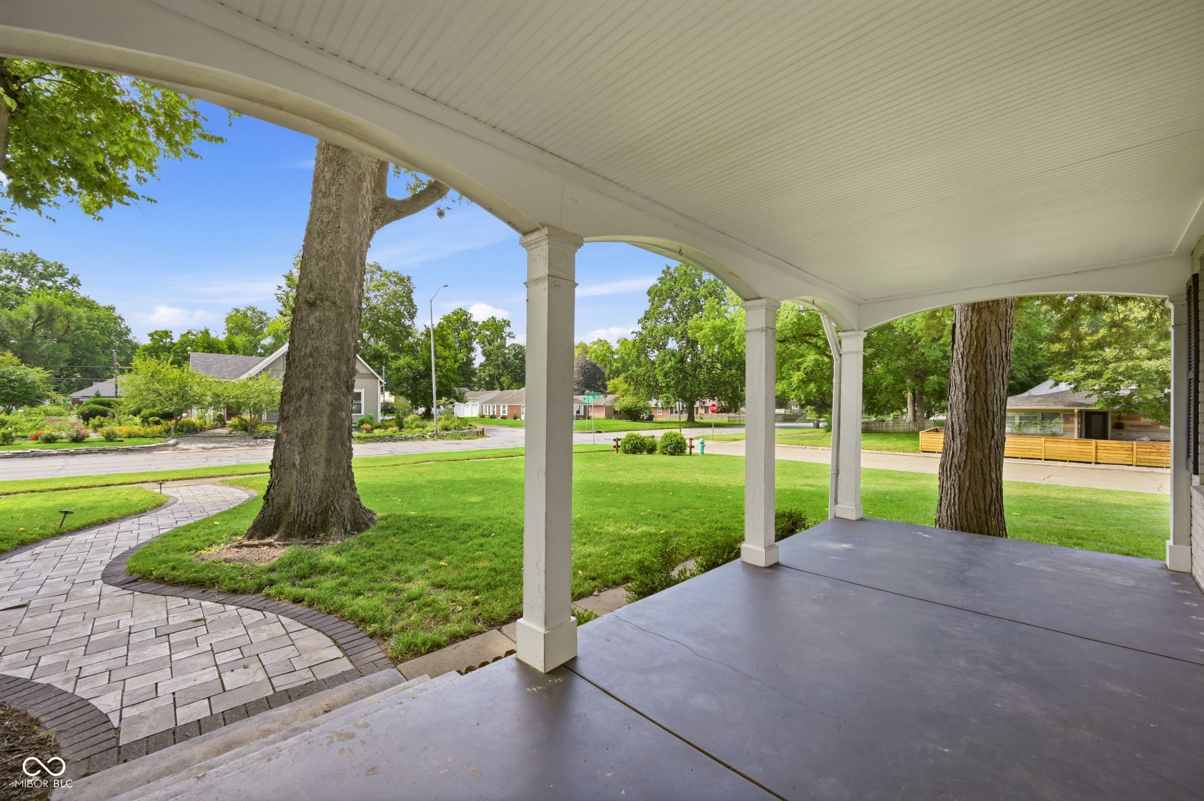 1508 Kessler Boulevard East Drive