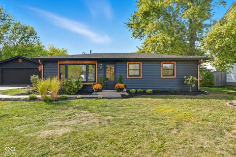 Photo of 4770 Willow Road, Zionsville, IN 46077 (MLS # 22066008)