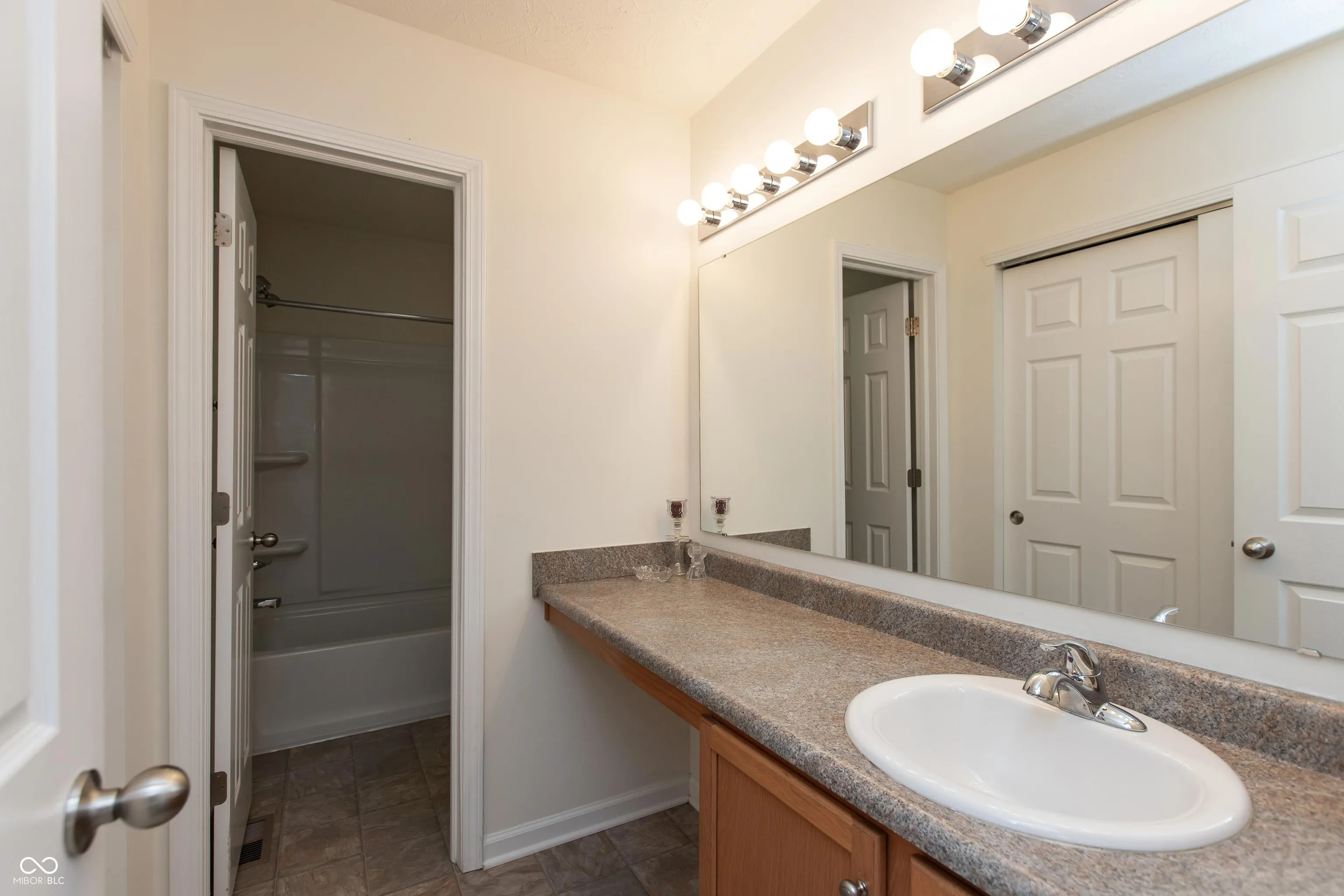 Franklin, Indiana 46131, United States, 4 Bedrooms Bedrooms, ,3 BathroomsBathrooms,Residential,Active,163289