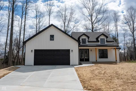 5123 Oak Ridge Place, Columbus, IN 47201 - MLS#: 22029106