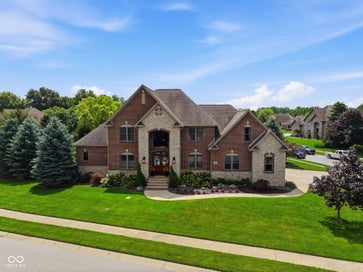63 Hollaway Boulevard Brownsburg IN 46112
