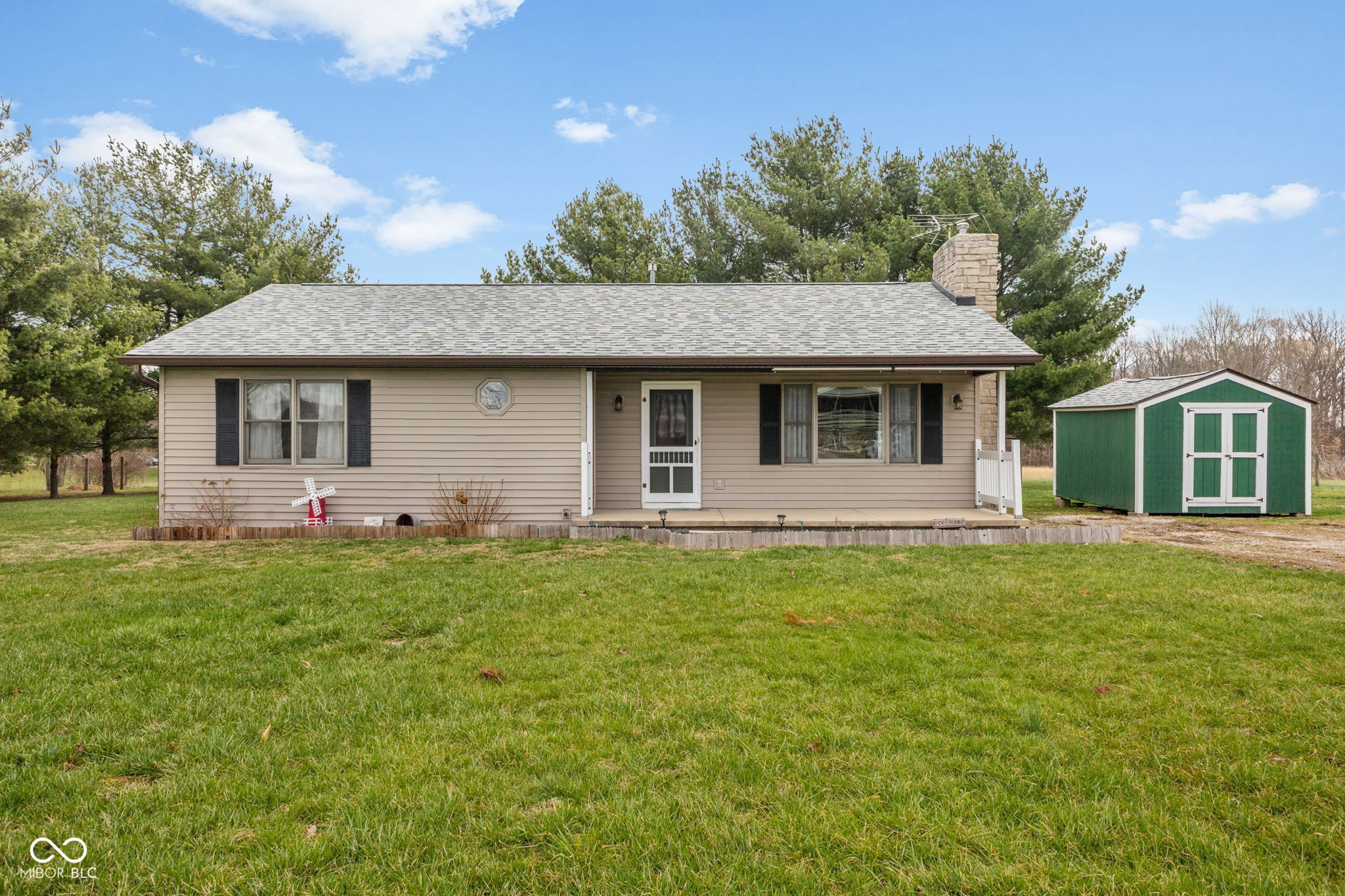Listing image 1