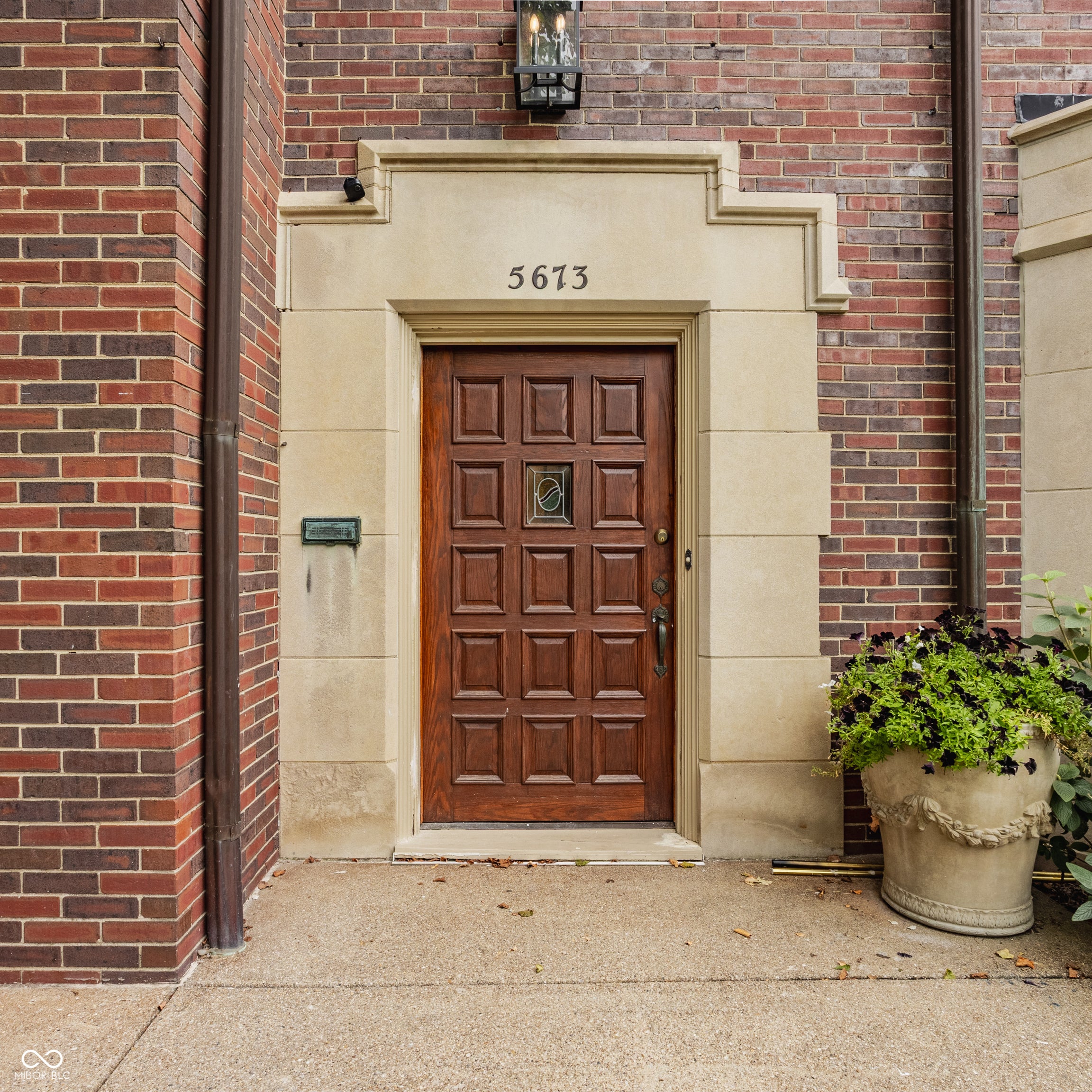 5673 N Pennsylvania Street