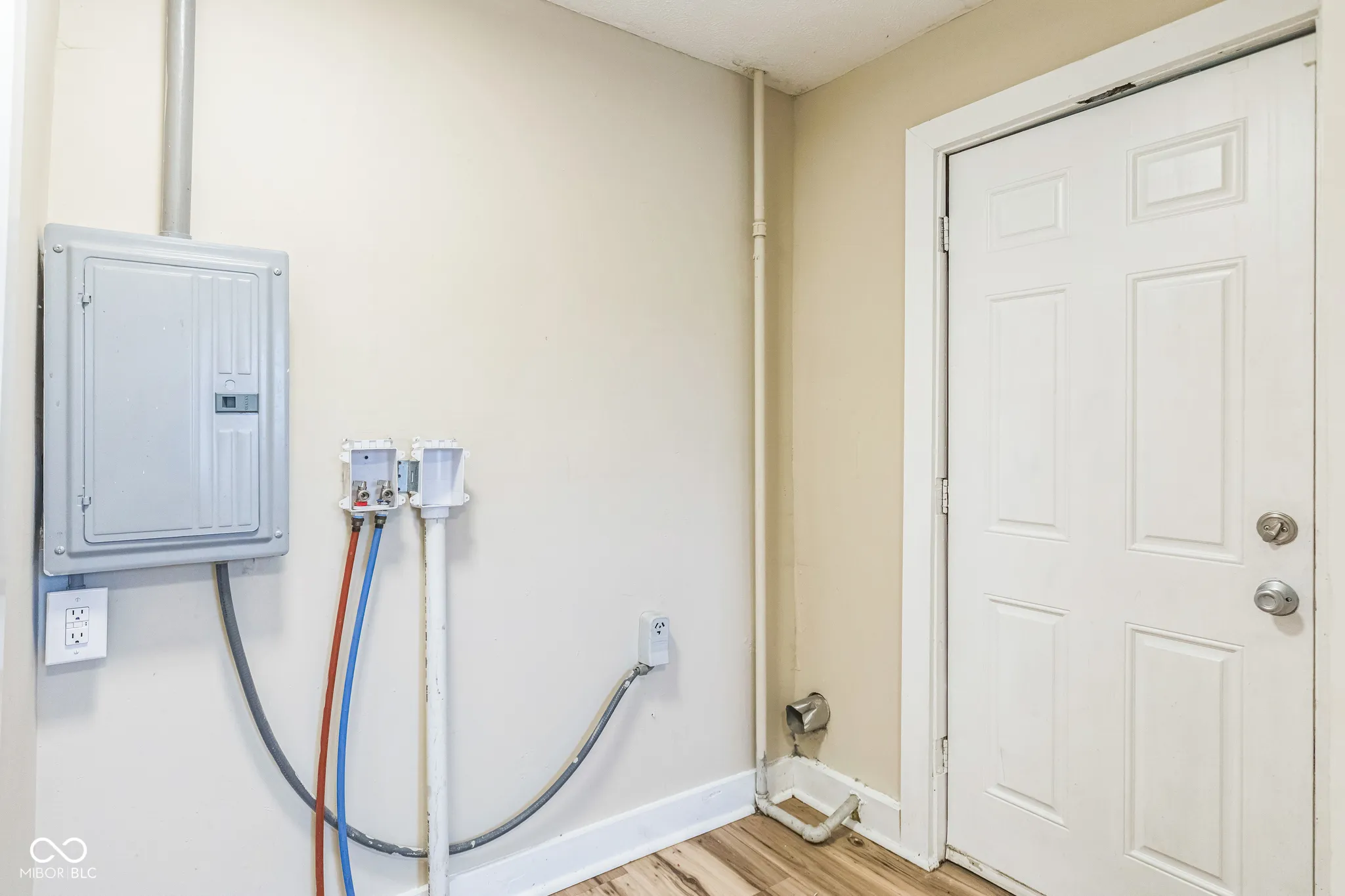 Indianapolis, Indiana 46218, United States, 4 Bedrooms Bedrooms, ,2 BathroomsBathrooms,Residential,Active,152326