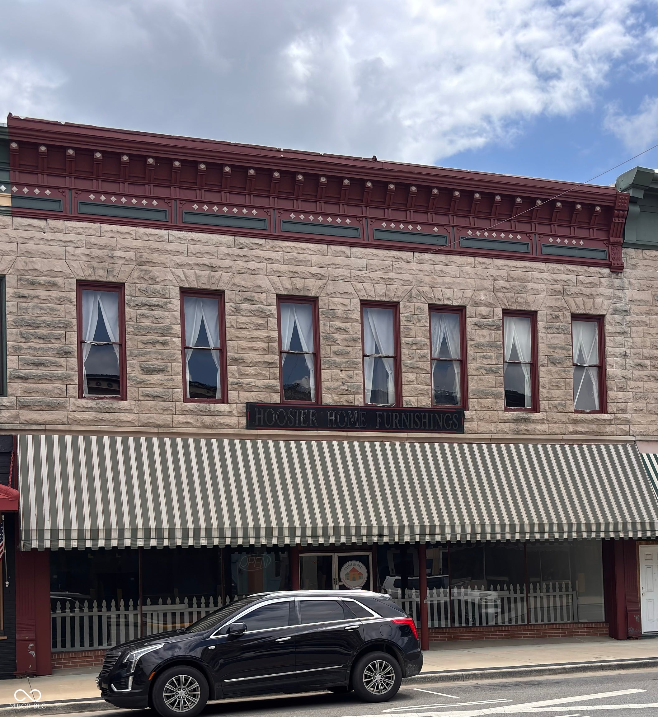 209 E Walnut Street