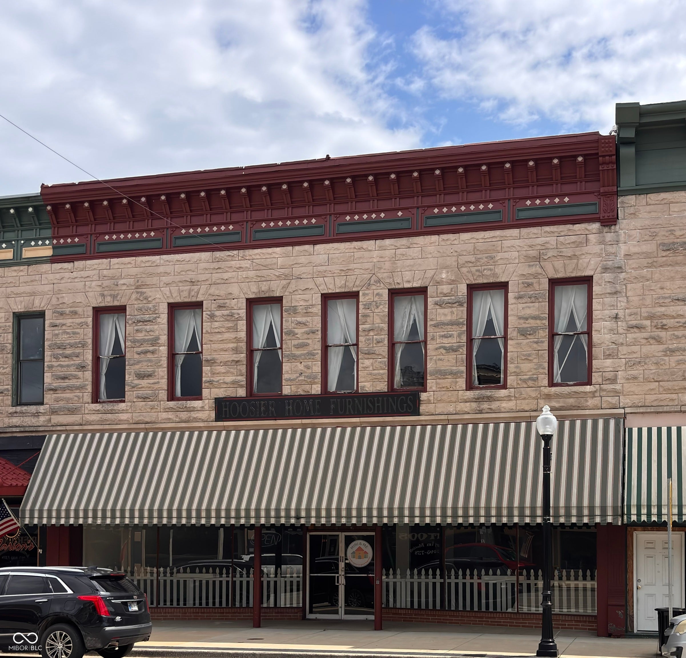 209 E Walnut Street