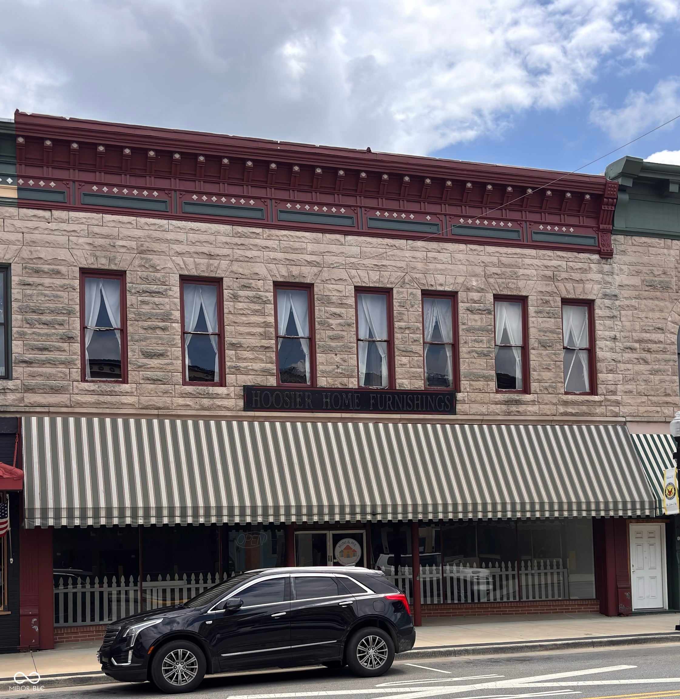209 E Walnut Street