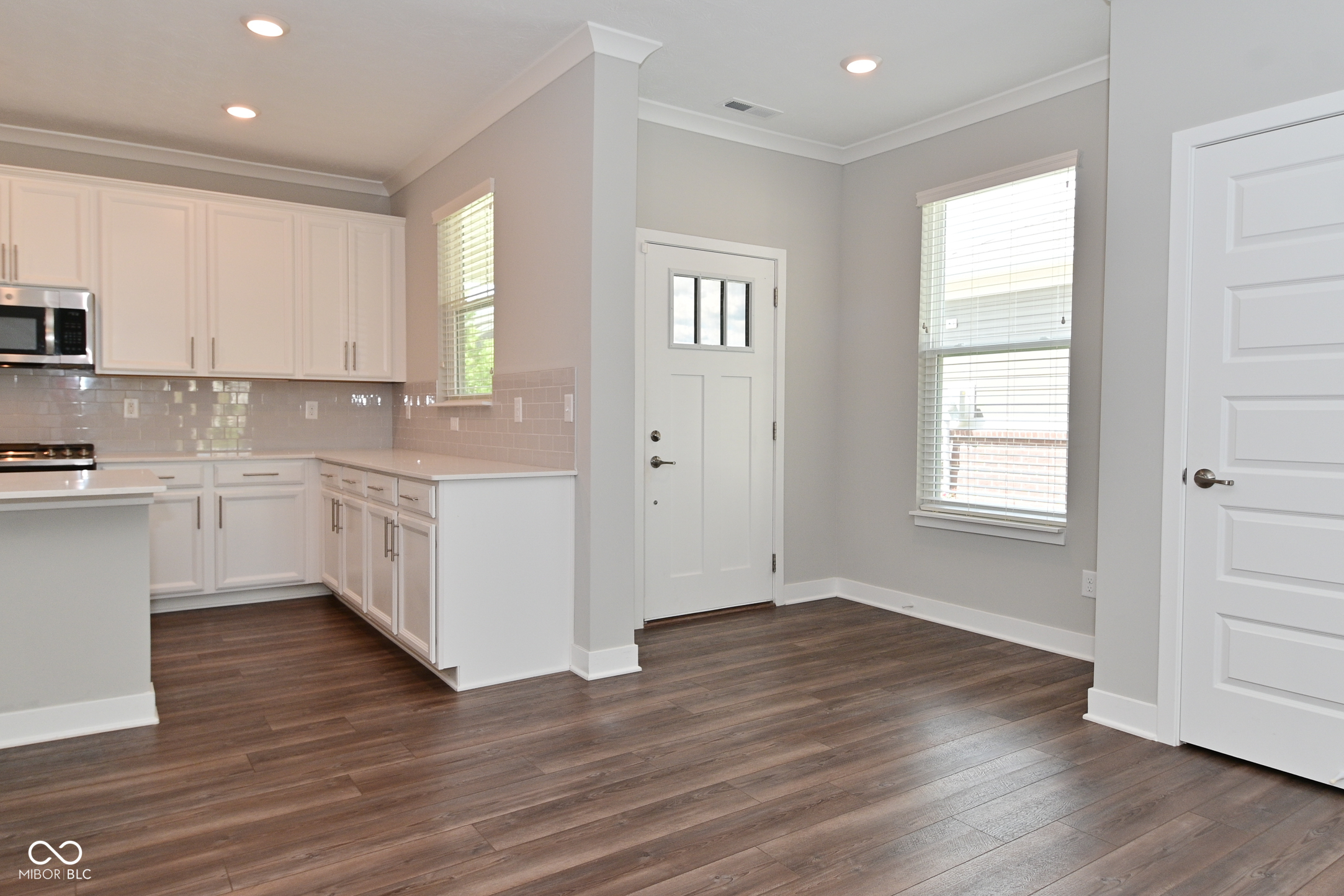 1661 Dewey Drive