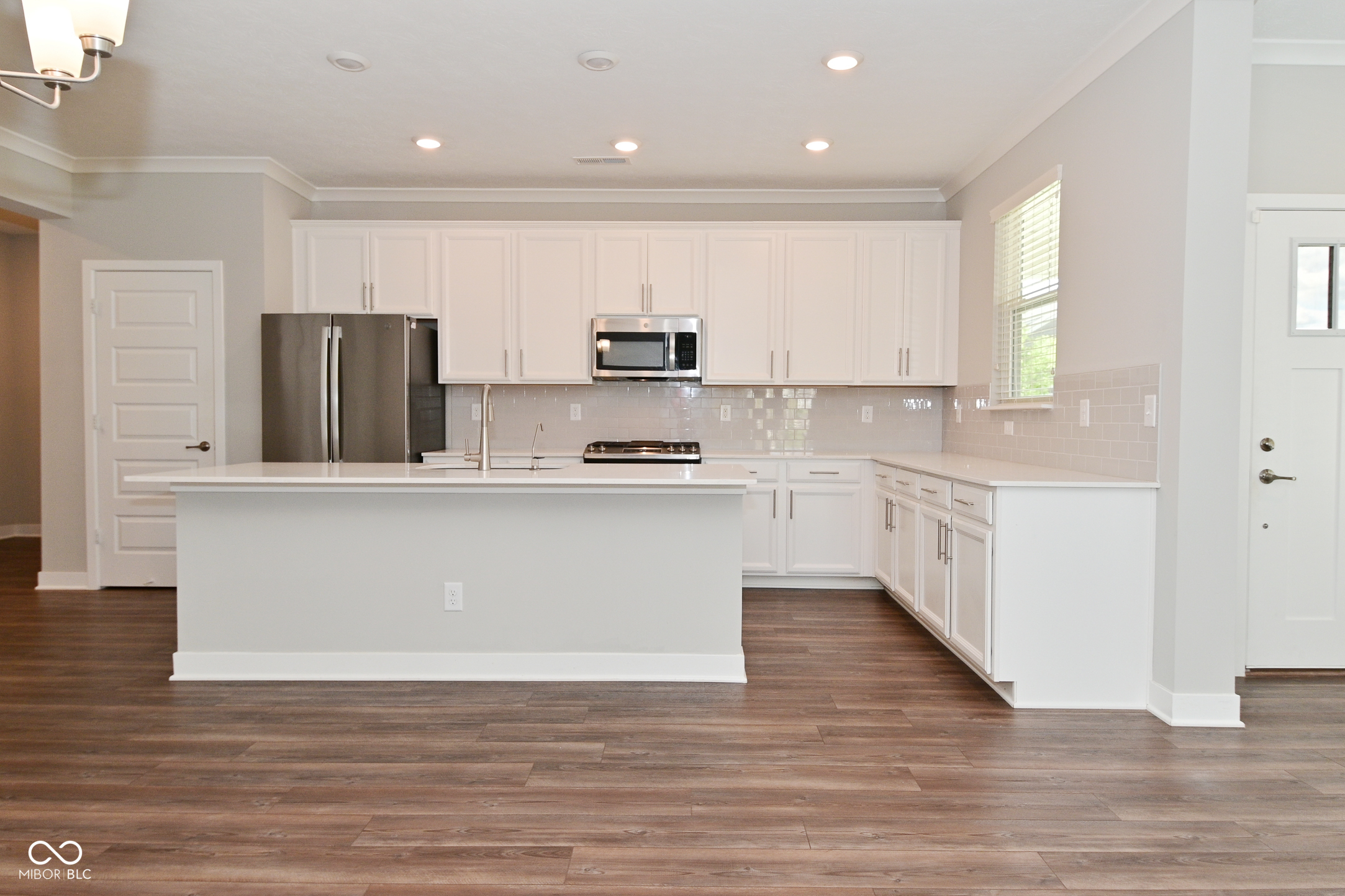 1661 Dewey Drive