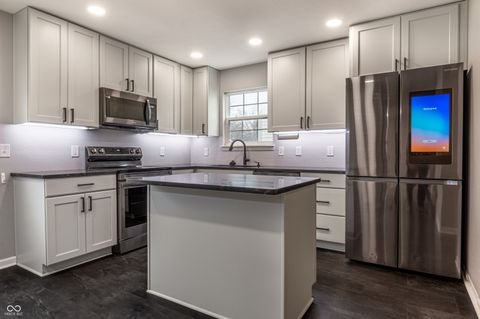 Photo of 117 Tinker Trail, Greenfield, IN 46140 (MLS # 22087543)