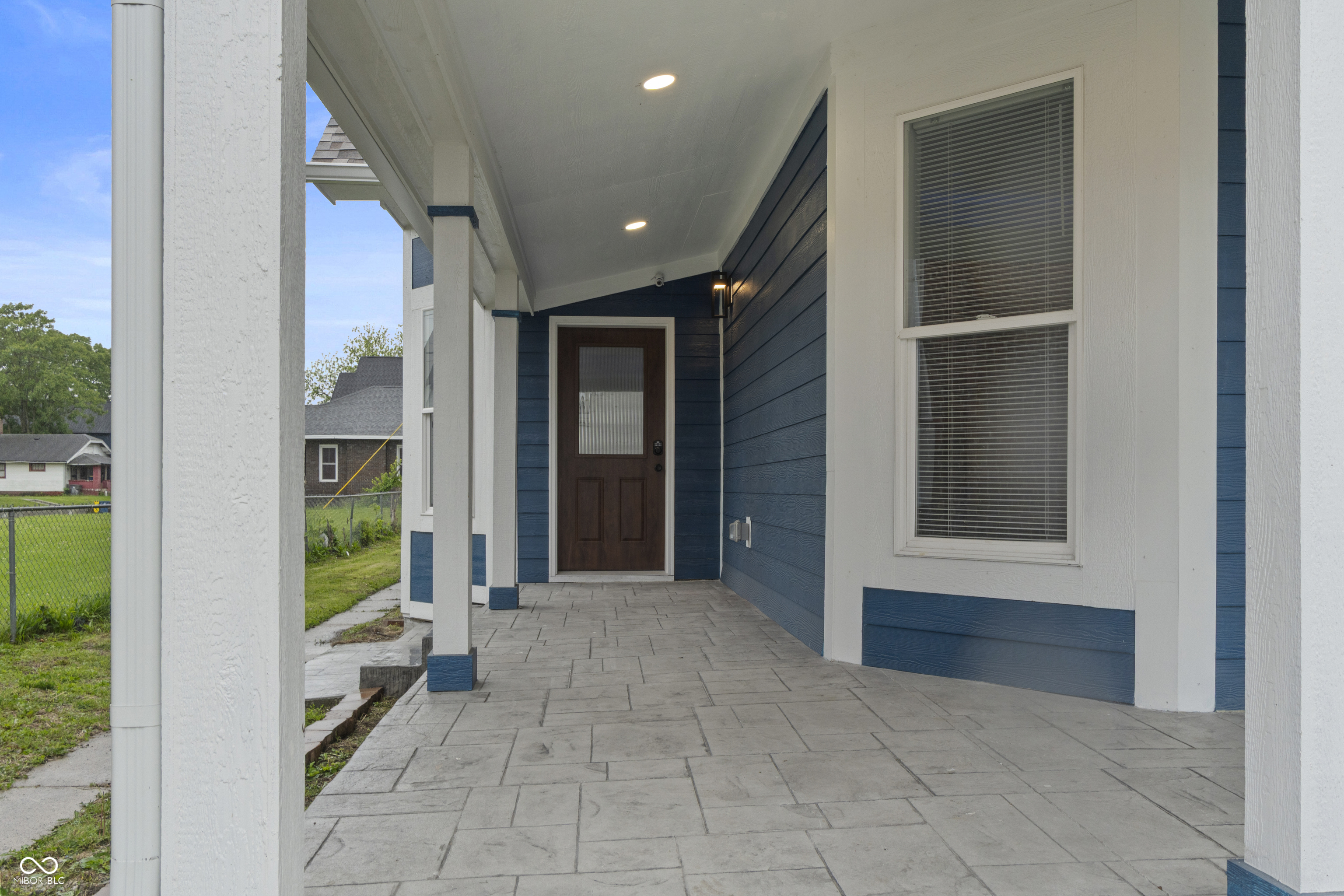 1107 W 18th Street