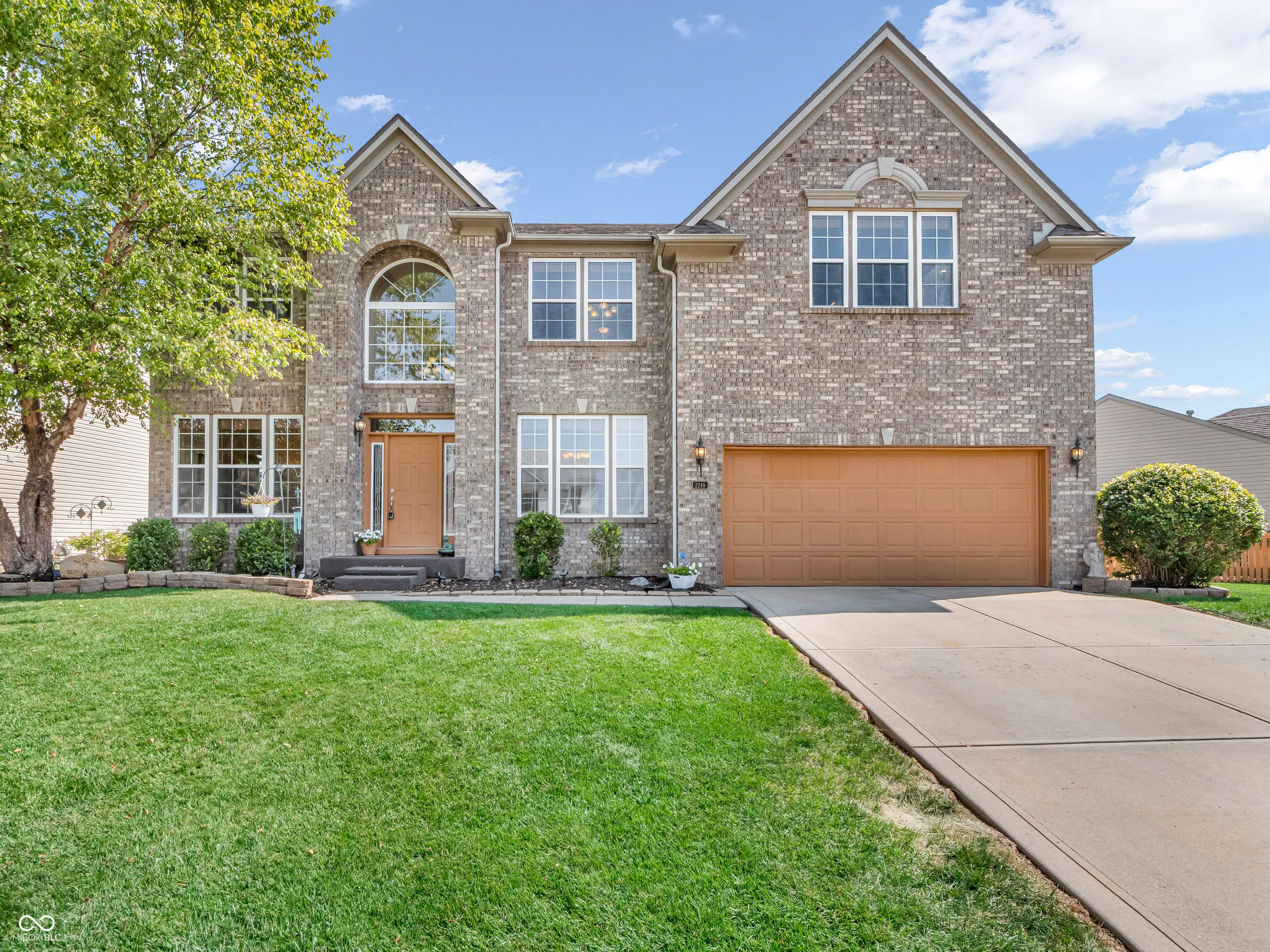 Greenwood, Indiana 46143, United States, 5 Bedrooms Bedrooms, ,4 BathroomsBathrooms,Residential,Pending,46652