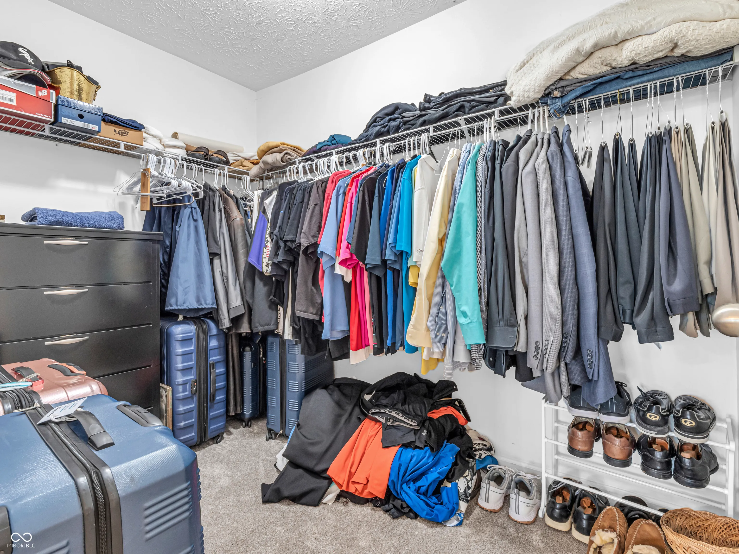 Greenwood, Indiana 46143, United States, 5 Bedrooms Bedrooms, ,4 BathroomsBathrooms,Residential,Pending,46652