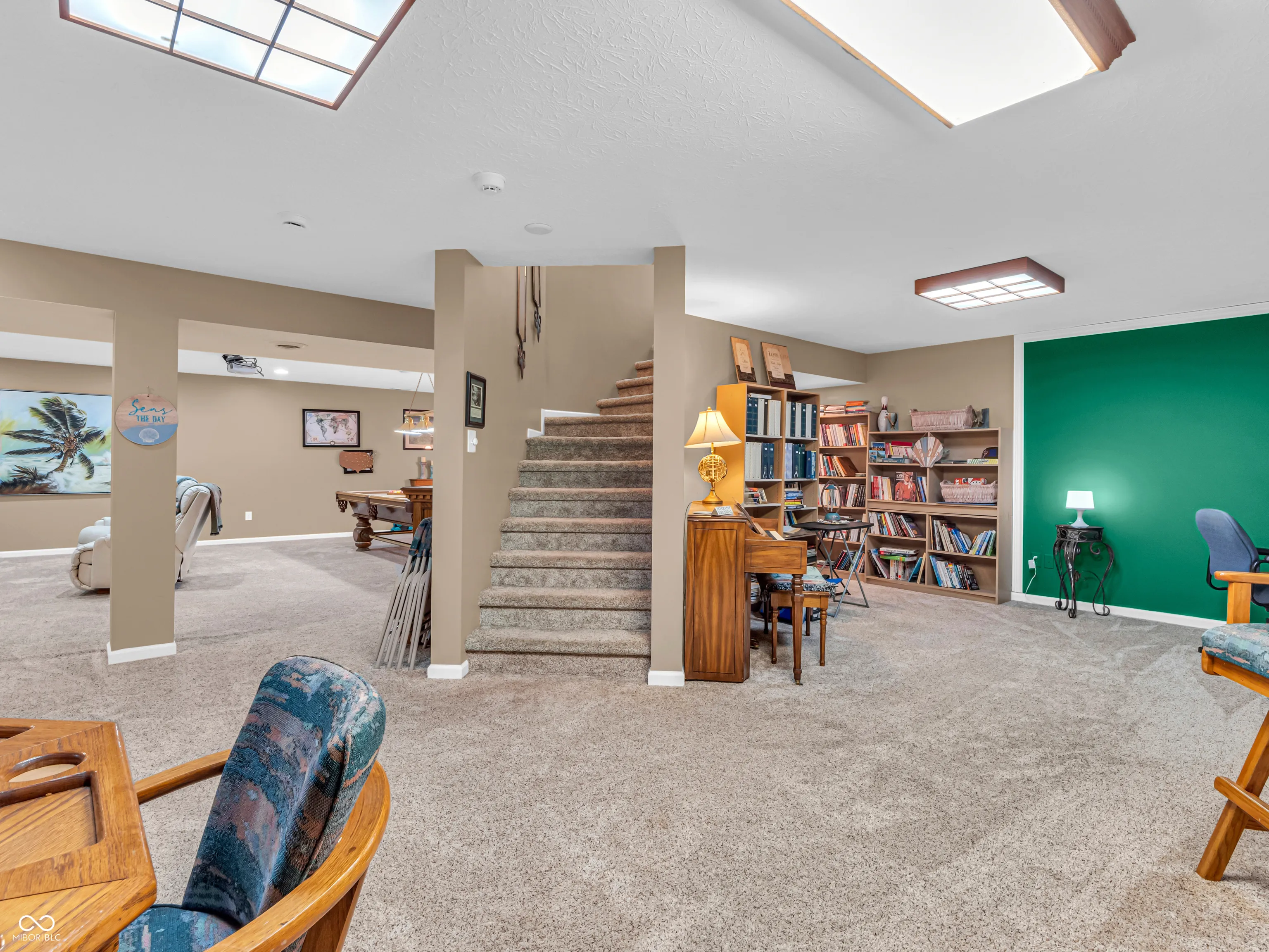 Greenwood, Indiana 46143, United States, 5 Bedrooms Bedrooms, ,4 BathroomsBathrooms,Residential,Pending,46652