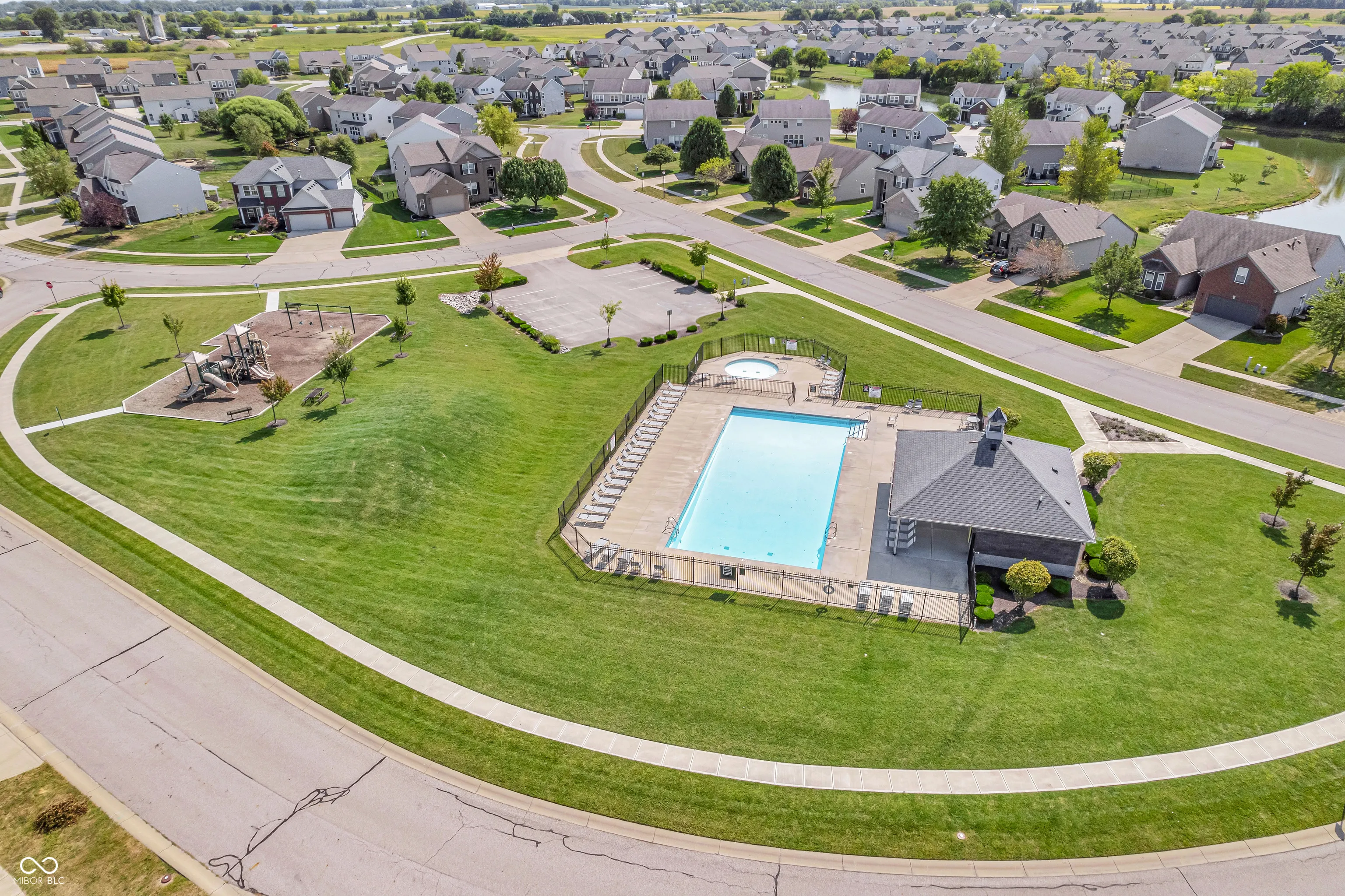 Greenwood, Indiana 46143, United States, 5 Bedrooms Bedrooms, ,4 BathroomsBathrooms,Residential,Pending,46652