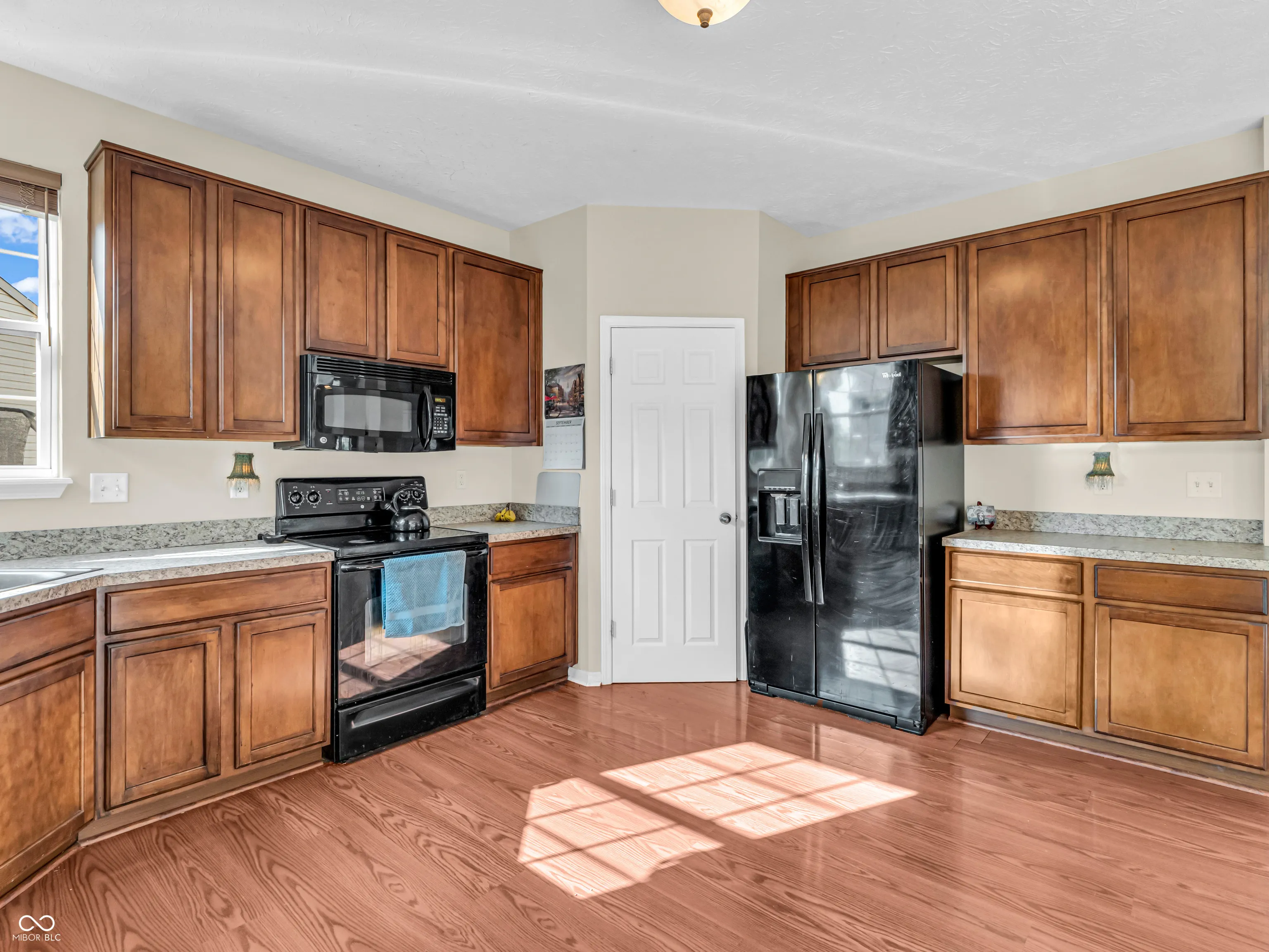 Greenwood, Indiana 46143, United States, 5 Bedrooms Bedrooms, ,4 BathroomsBathrooms,Residential,Pending,46652