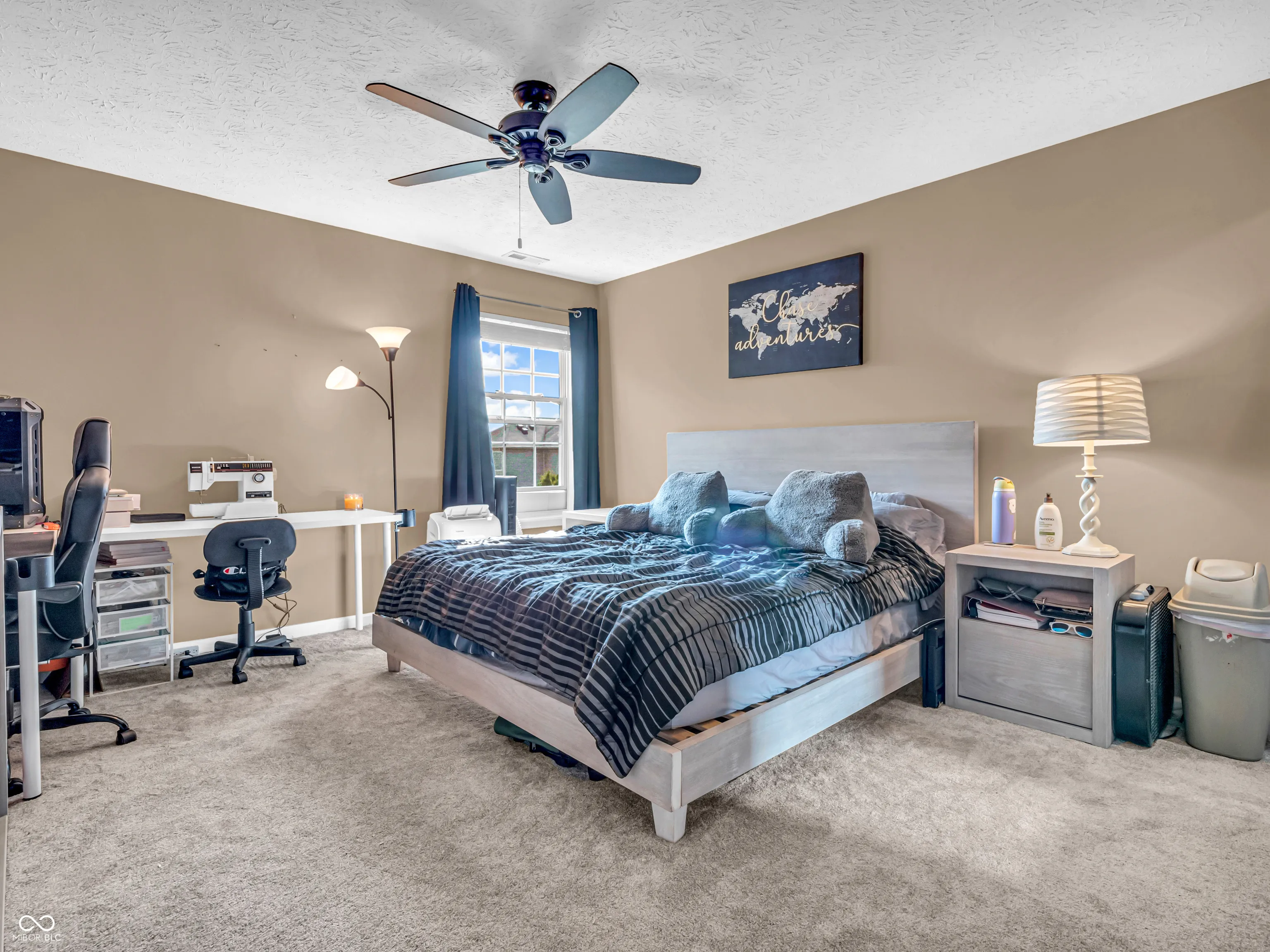 Greenwood, Indiana 46143, United States, 5 Bedrooms Bedrooms, ,4 BathroomsBathrooms,Residential,Pending,46652