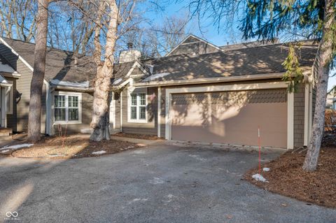 Photo of 4694 Stansbury Lane, Indianapolis, IN 46254 (MLS # 22075598)