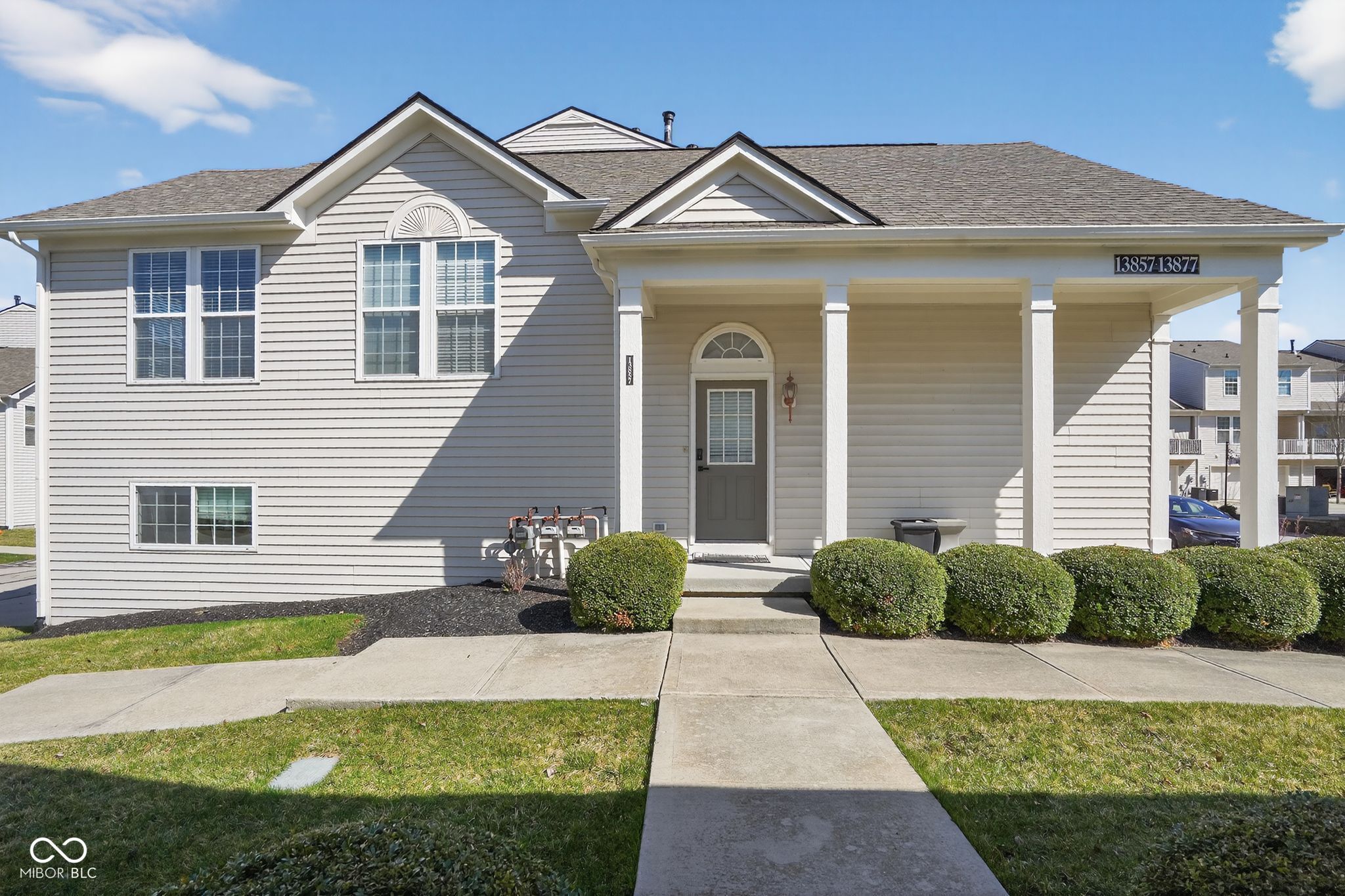 Photo 1 of 31 — 13857 Willesden Circle, Fishers, IN 46037