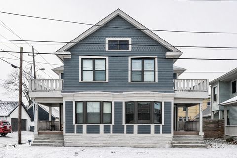 Photo of 719 E 17th Street, Indianapolis, IN 46202 (MLS # 22089621)