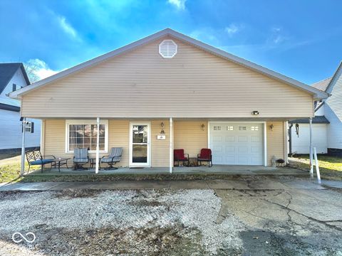 Photo of 169 NE F Street NE, Linton, IN 47441 (MLS # 22084422)