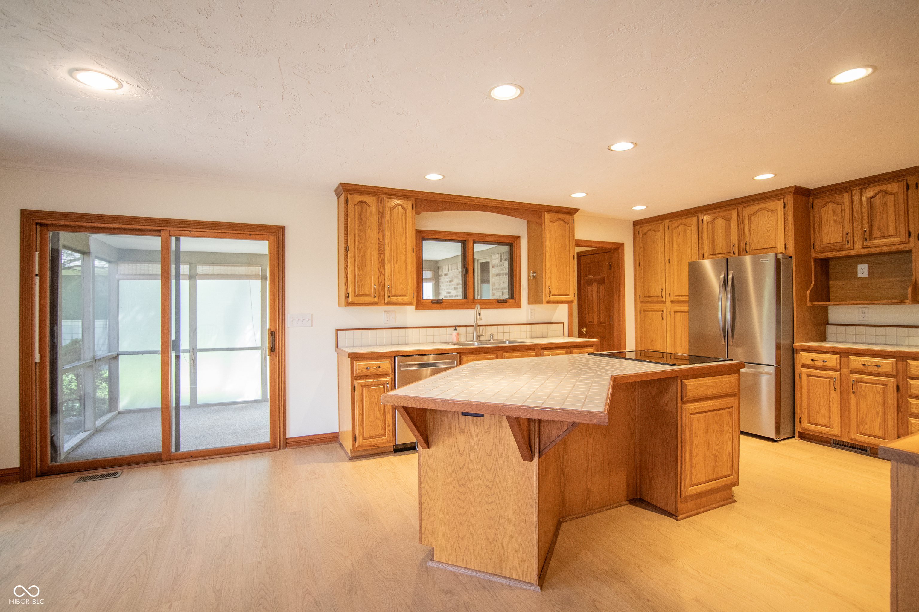 7204 Oak Cove Lane
