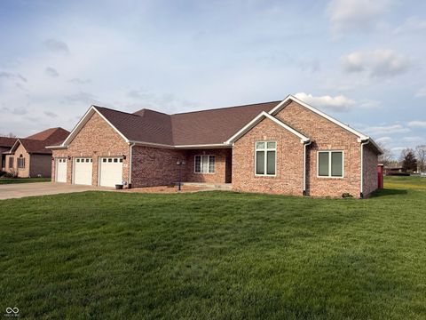 Photo of 5012 Harway Court, Indianapolis, IN 46227 (MLS # 22093400)