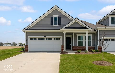 Photo of 18452 Depoe Lane, Westfield, IN 46074 (MLS # 22071209)