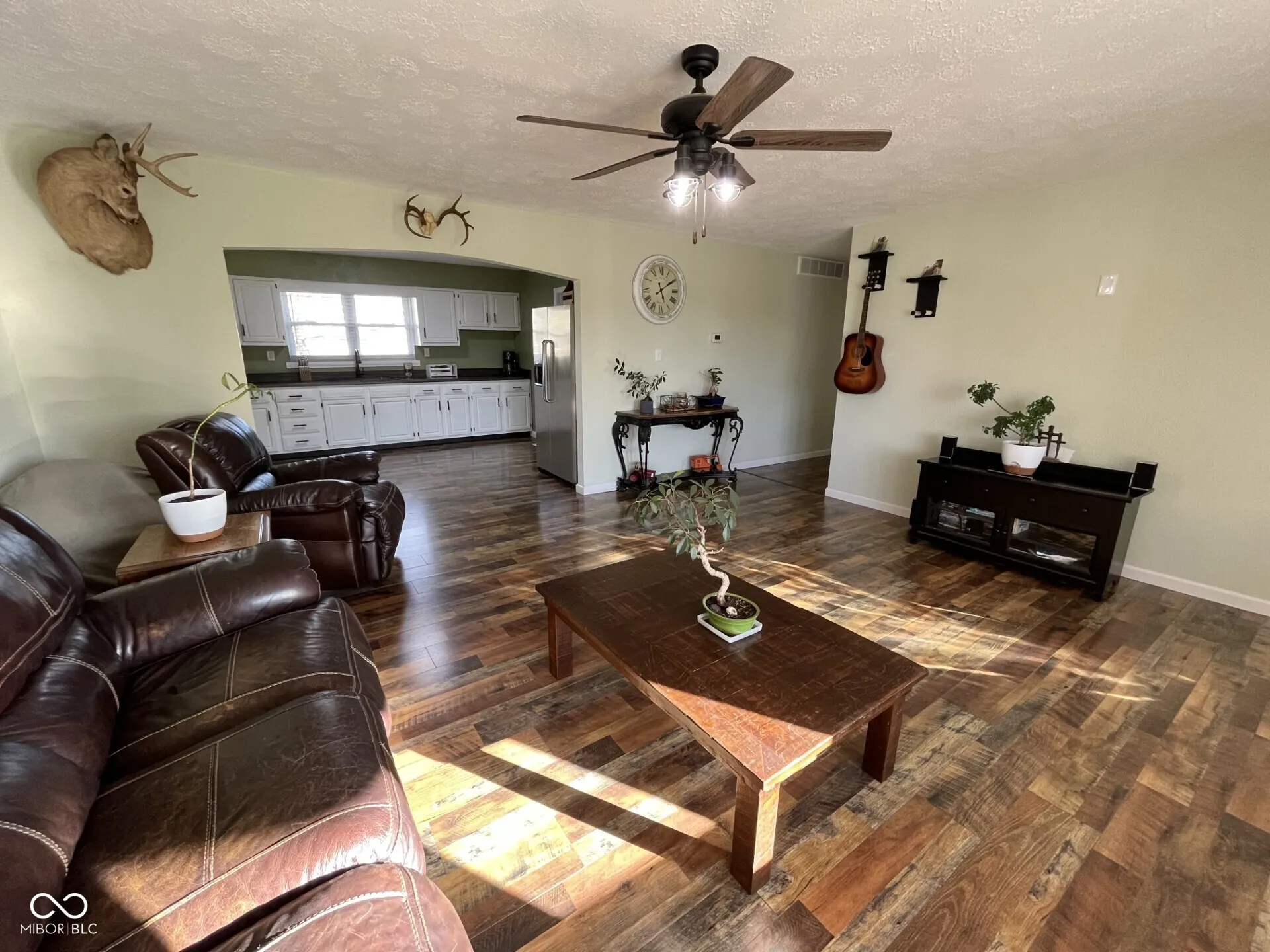 Austin, Indiana 47102, United States, 3 Bedrooms Bedrooms, ,2 BathroomsBathrooms,Residential,Pending,233914