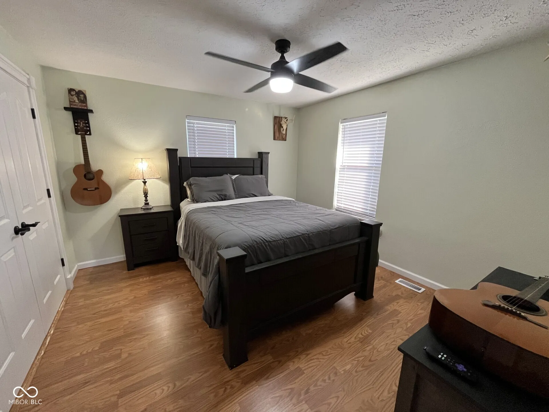 Austin, Indiana 47102, United States, 3 Bedrooms Bedrooms, ,2 BathroomsBathrooms,Residential,Pending,233914