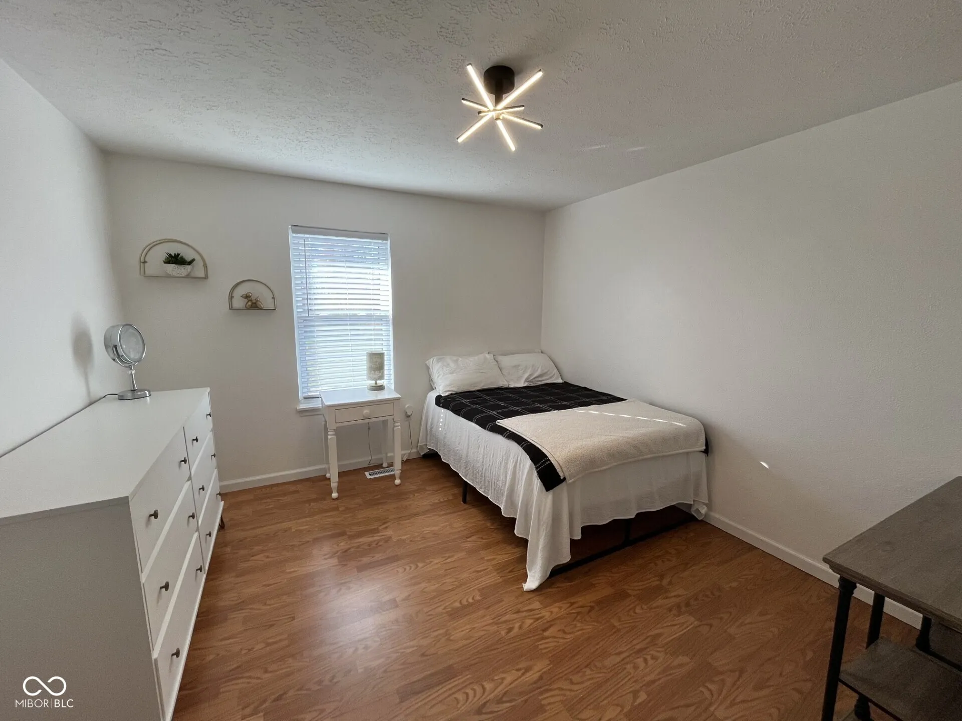 Austin, Indiana 47102, United States, 3 Bedrooms Bedrooms, ,2 BathroomsBathrooms,Residential,Pending,233914