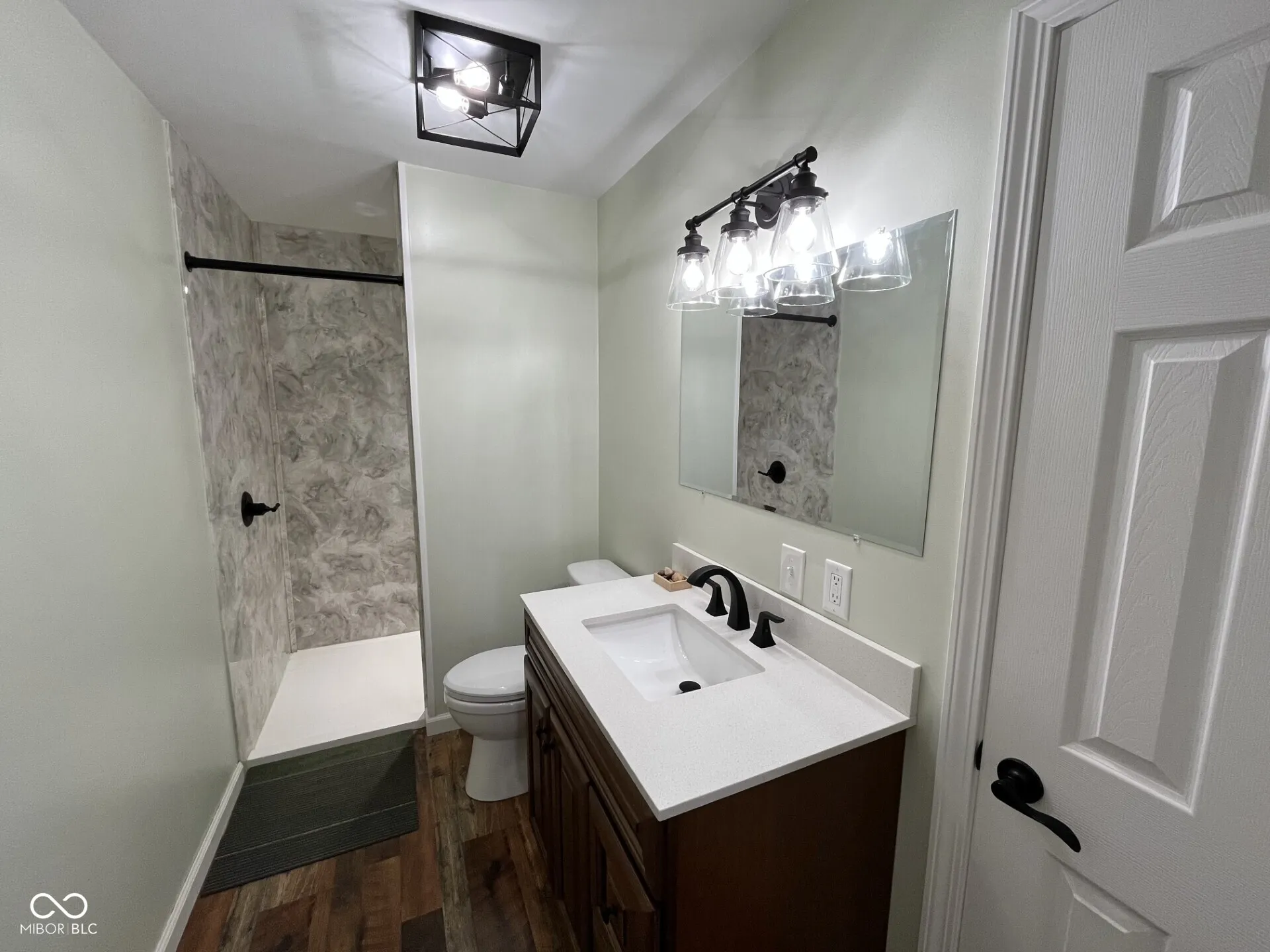 Austin, Indiana 47102, United States, 3 Bedrooms Bedrooms, ,2 BathroomsBathrooms,Residential,Pending,233914