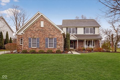 Photo of 8927 Winterberry Court, Zionsville, IN 46077 (MLS # 22075478)