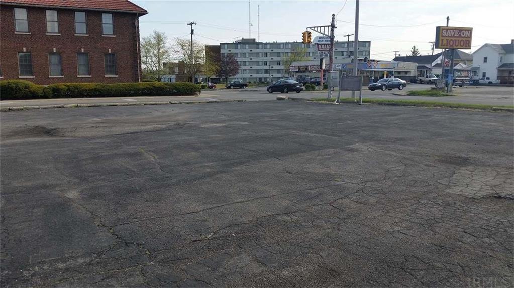 Photo 1 of 2 — 400 S 14th Street S, New Castle, IN 47362