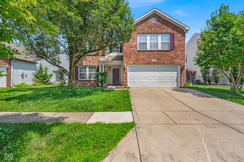 Photo of 10187 Hatherley Way, Fishers, IN 46037 (MLS # 22052502)