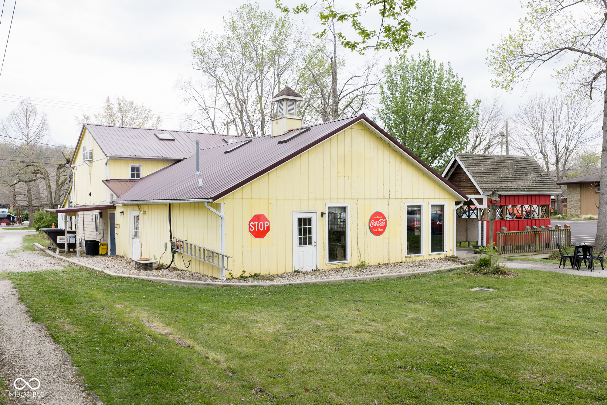 118 E Washington Street