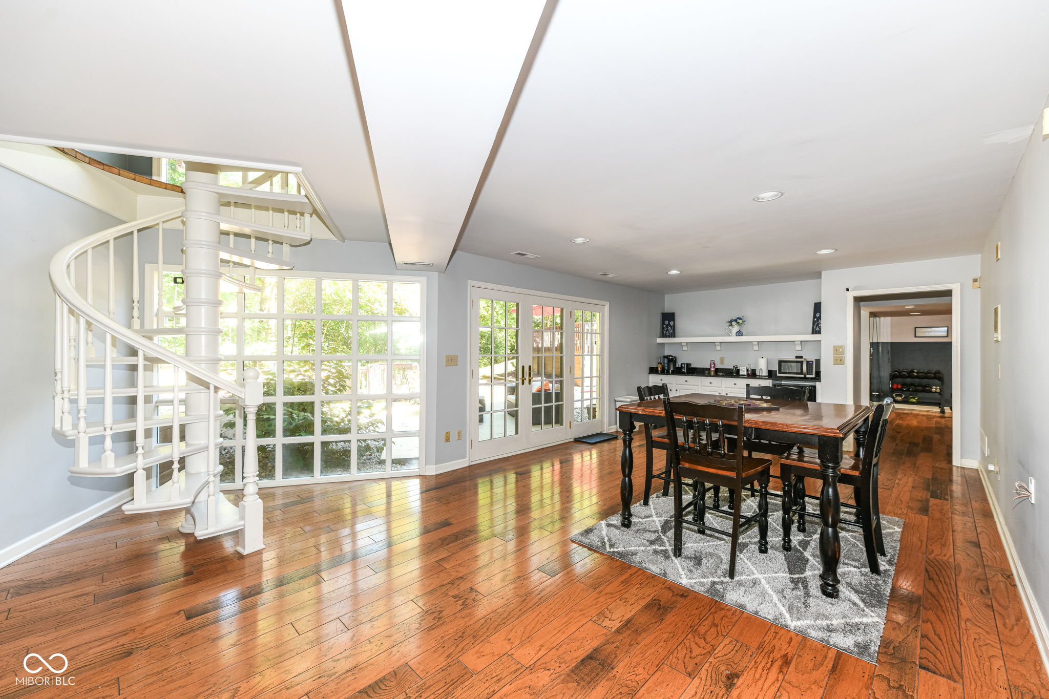 8215 Sunray Court